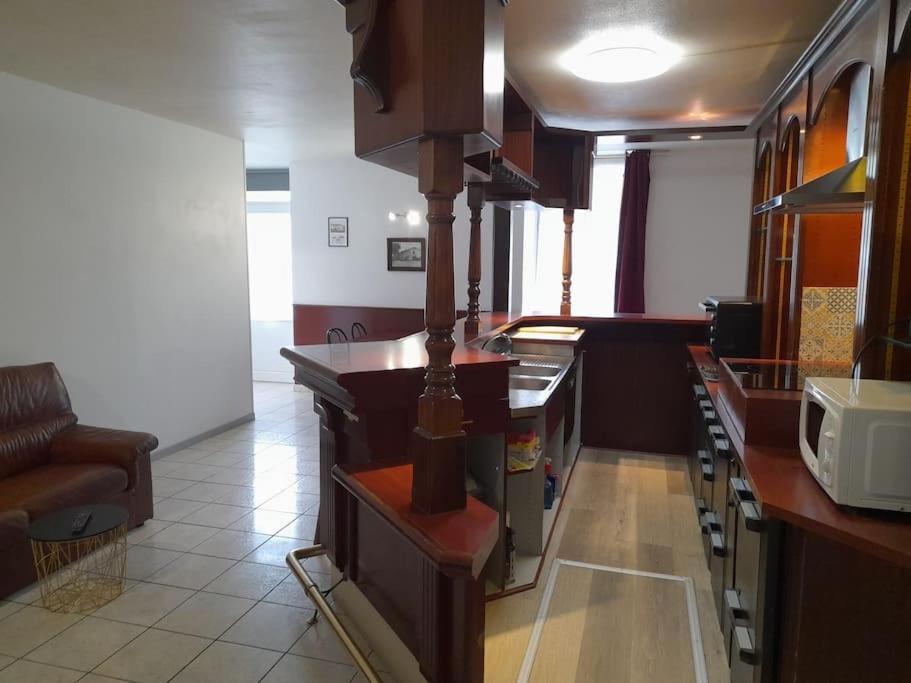 Appartement Au Bord Du Canal Montbard Eksteriør billede